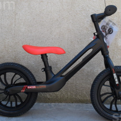 Racer R12